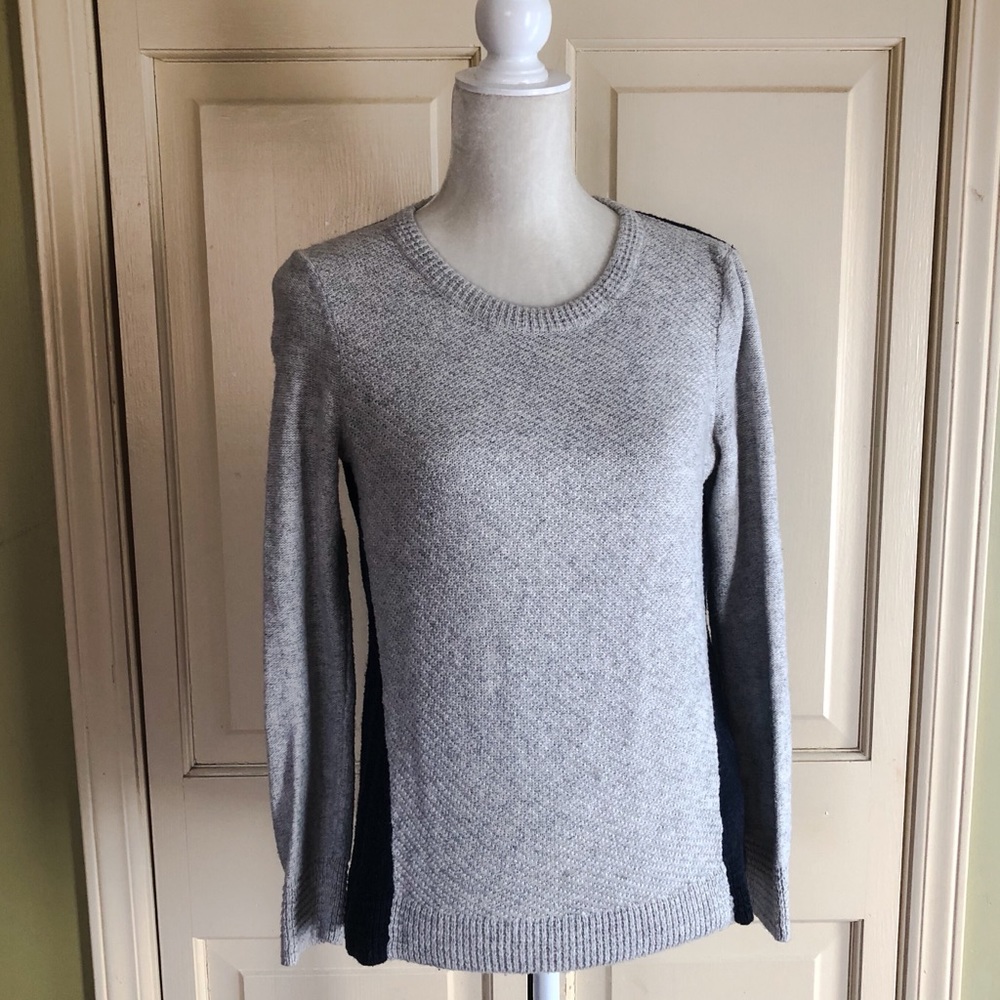| Madewell | Back Zipper Sweater
